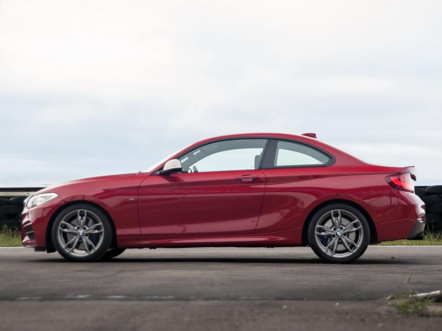  BMW M235i Coupe 2014 года  (ZA) (фото 18 из 30)